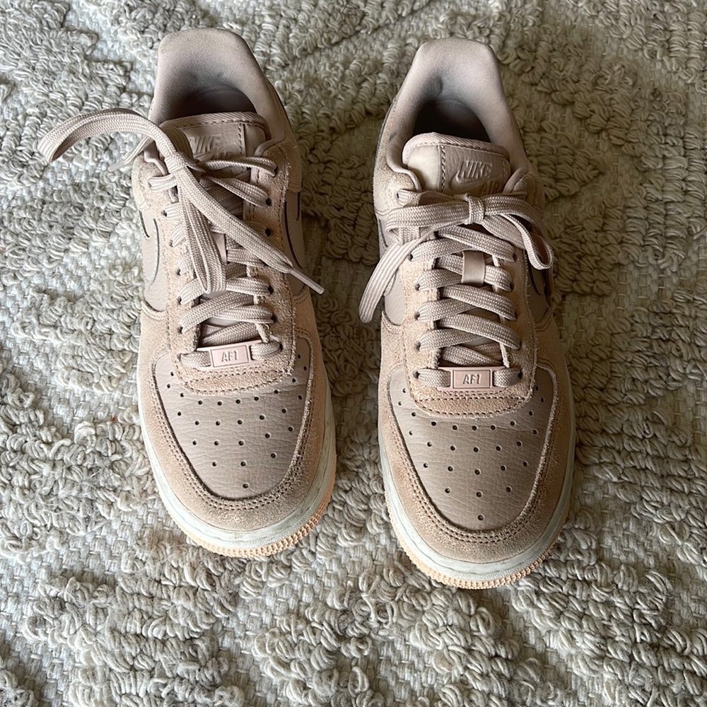 Nike Air Force 1